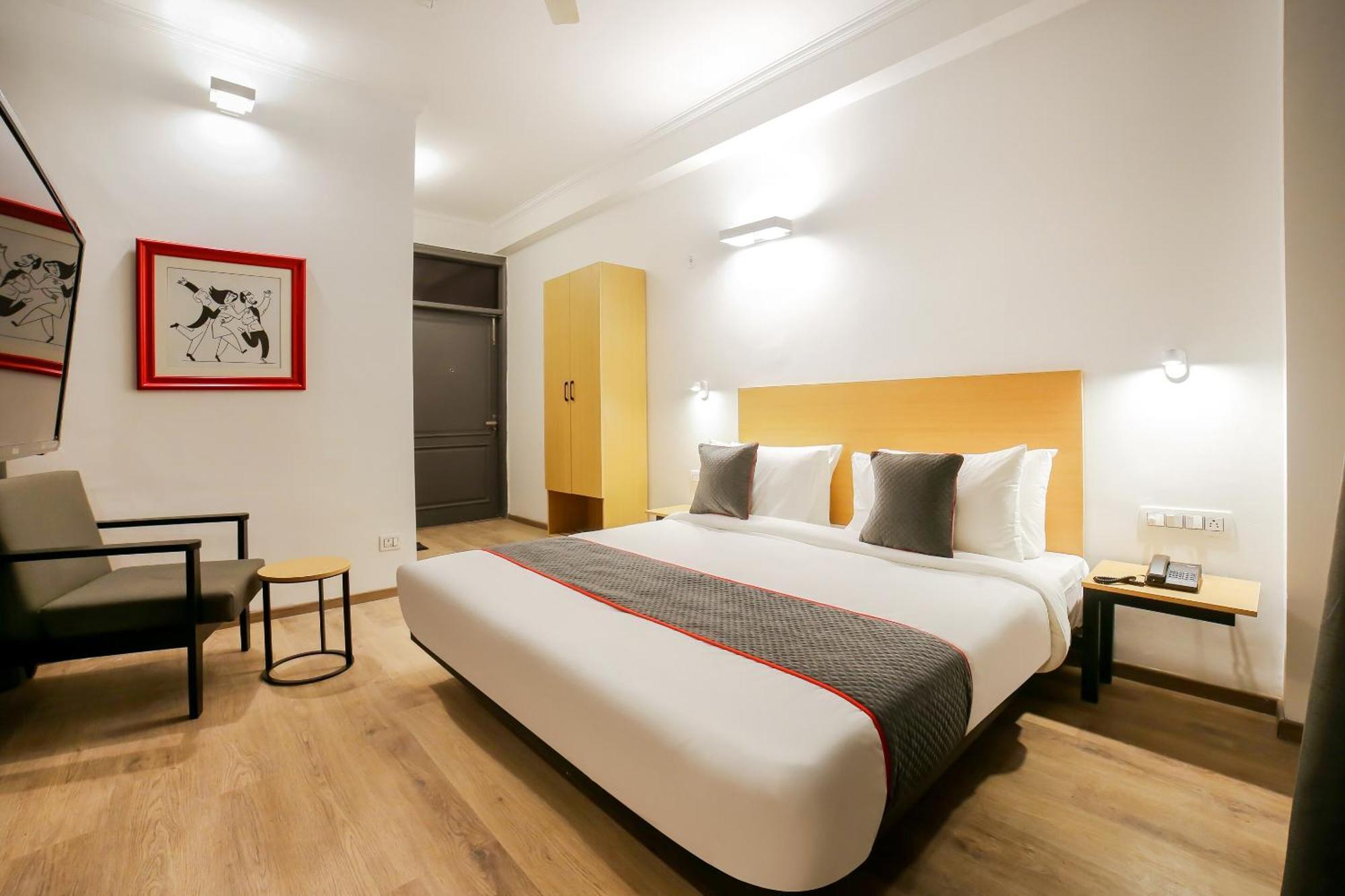 Townhouse 330 Dlf Phase-2 Near Leisure Valley Park Gurgaon Exteriör bild