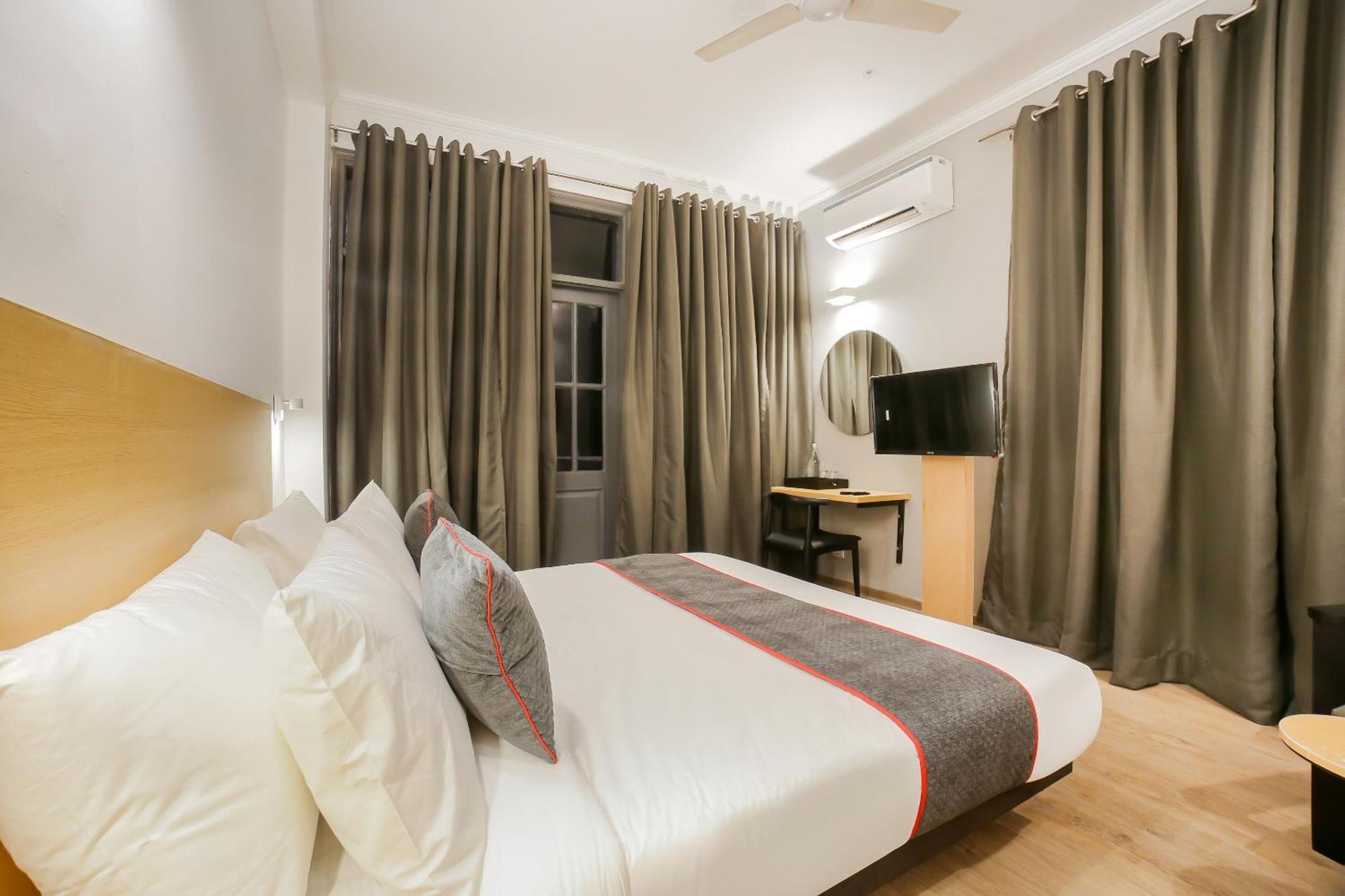 Townhouse 330 Dlf Phase-2 Near Leisure Valley Park Gurgaon Exteriör bild
