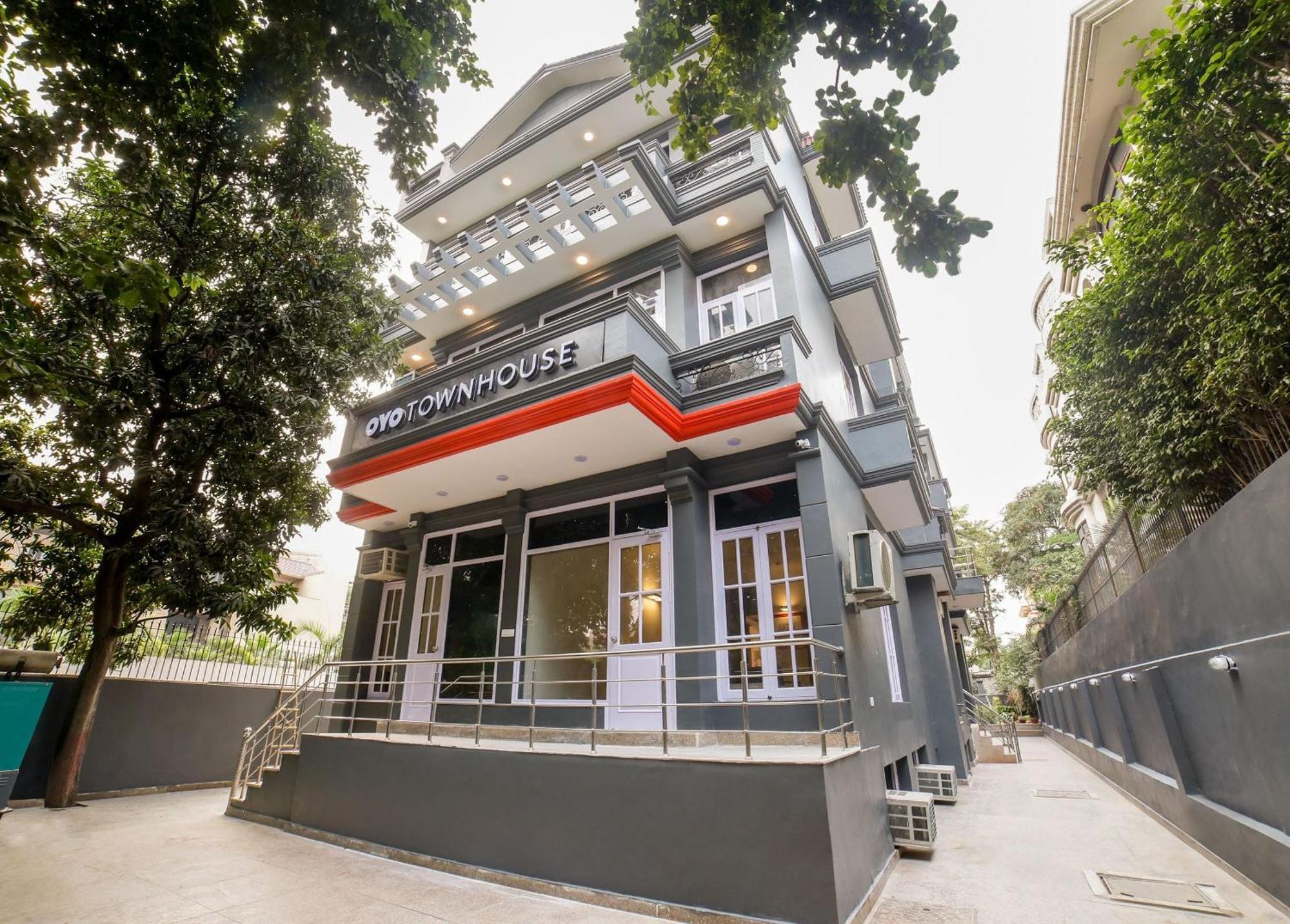 Townhouse 330 Dlf Phase-2 Near Leisure Valley Park Gurgaon Exteriör bild