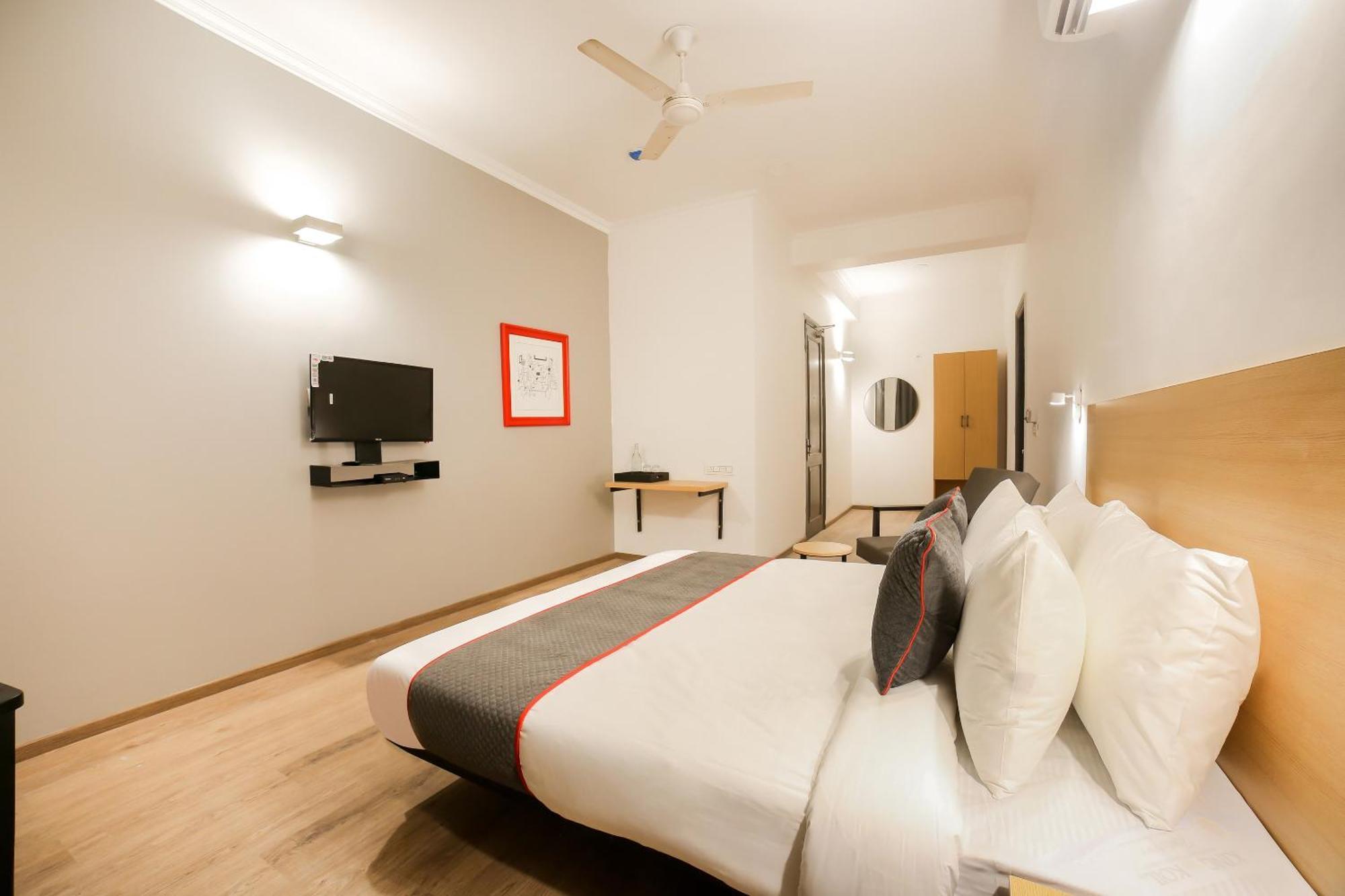 Townhouse 330 Dlf Phase-2 Near Leisure Valley Park Gurgaon Exteriör bild