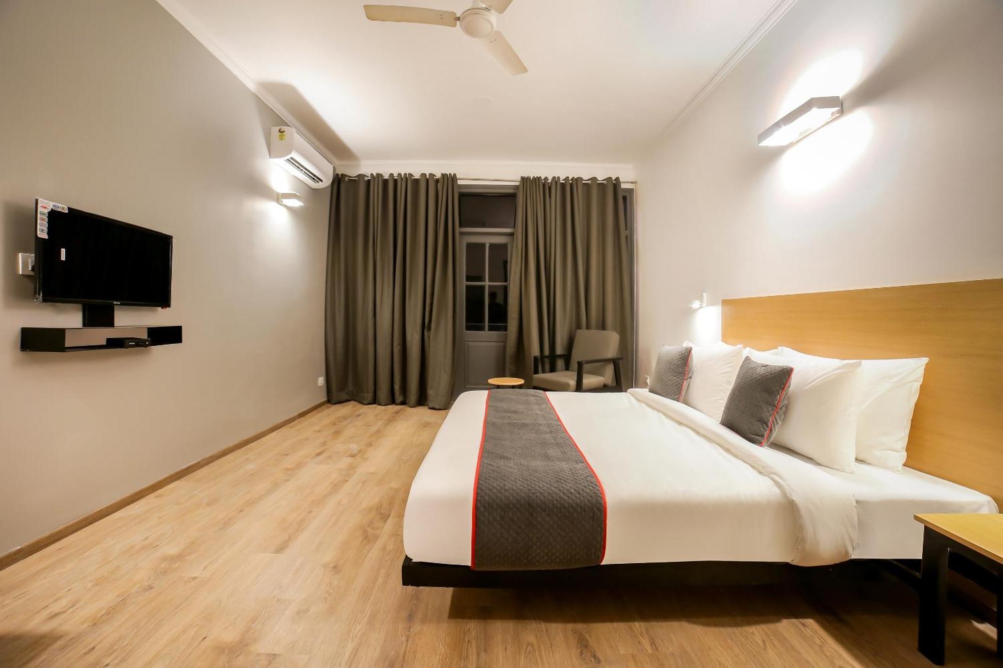 Townhouse 330 Dlf Phase-2 Near Leisure Valley Park Gurgaon Exteriör bild